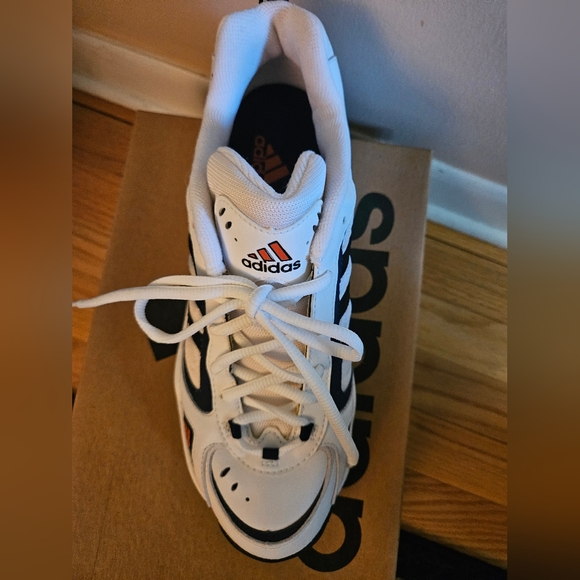 Men's Adidas fitness sneaker new in box size 11.5. - Picture 3 of 8